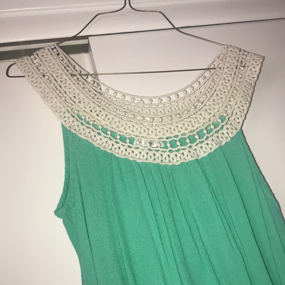 Dress - Picture 4 of 4